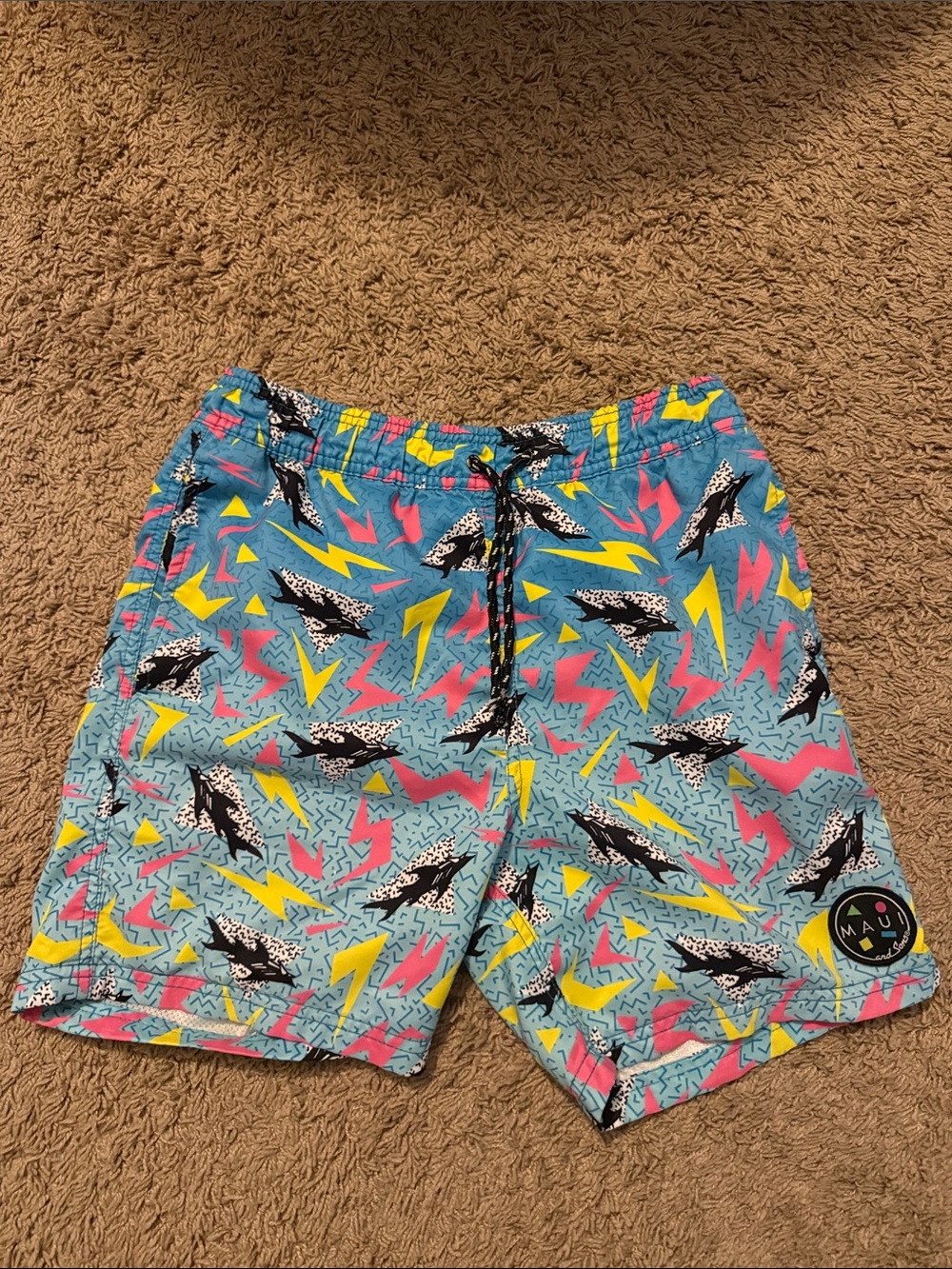 Colorful Graphic Maui Swim Shorts Size Small
